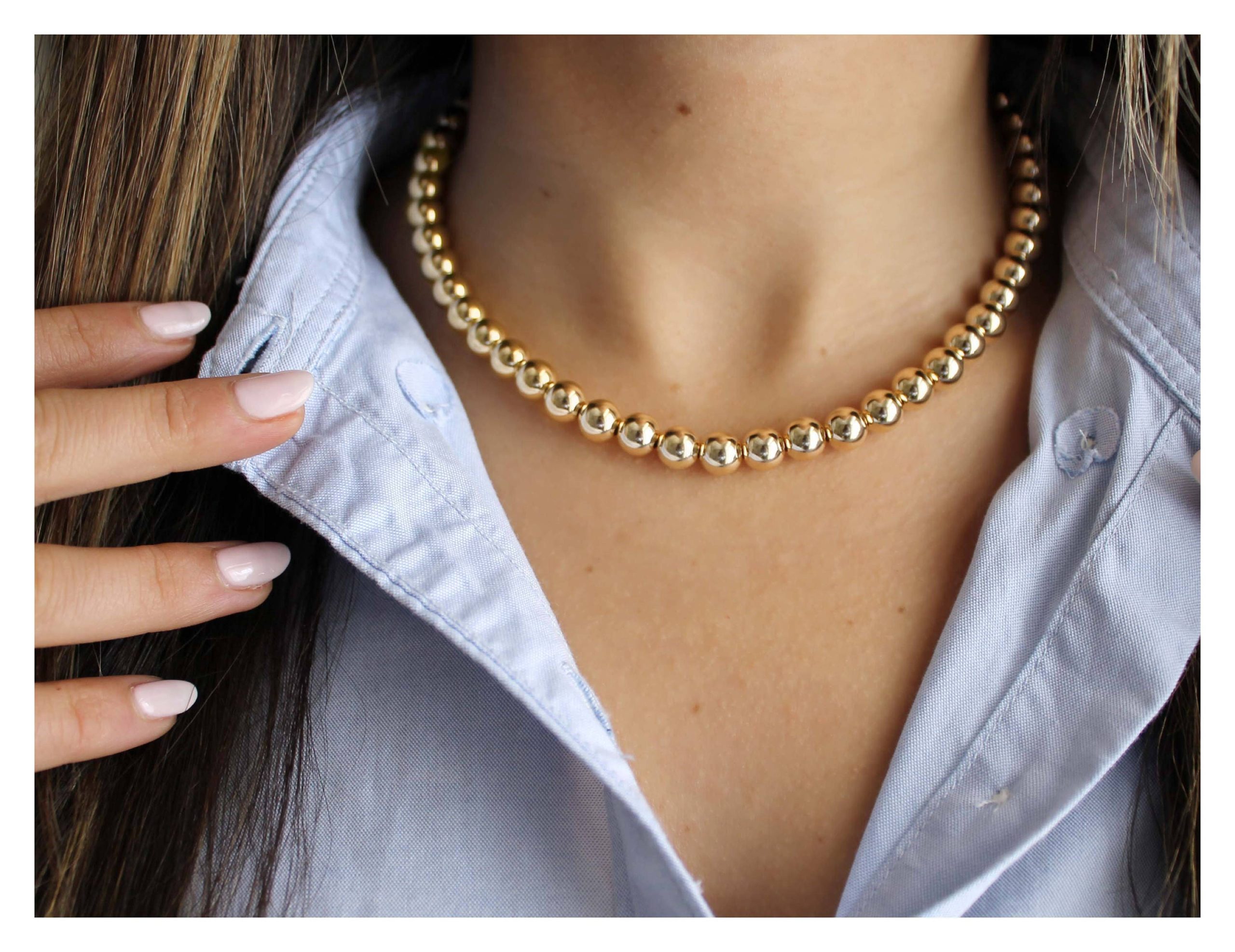 Gold bead necklace