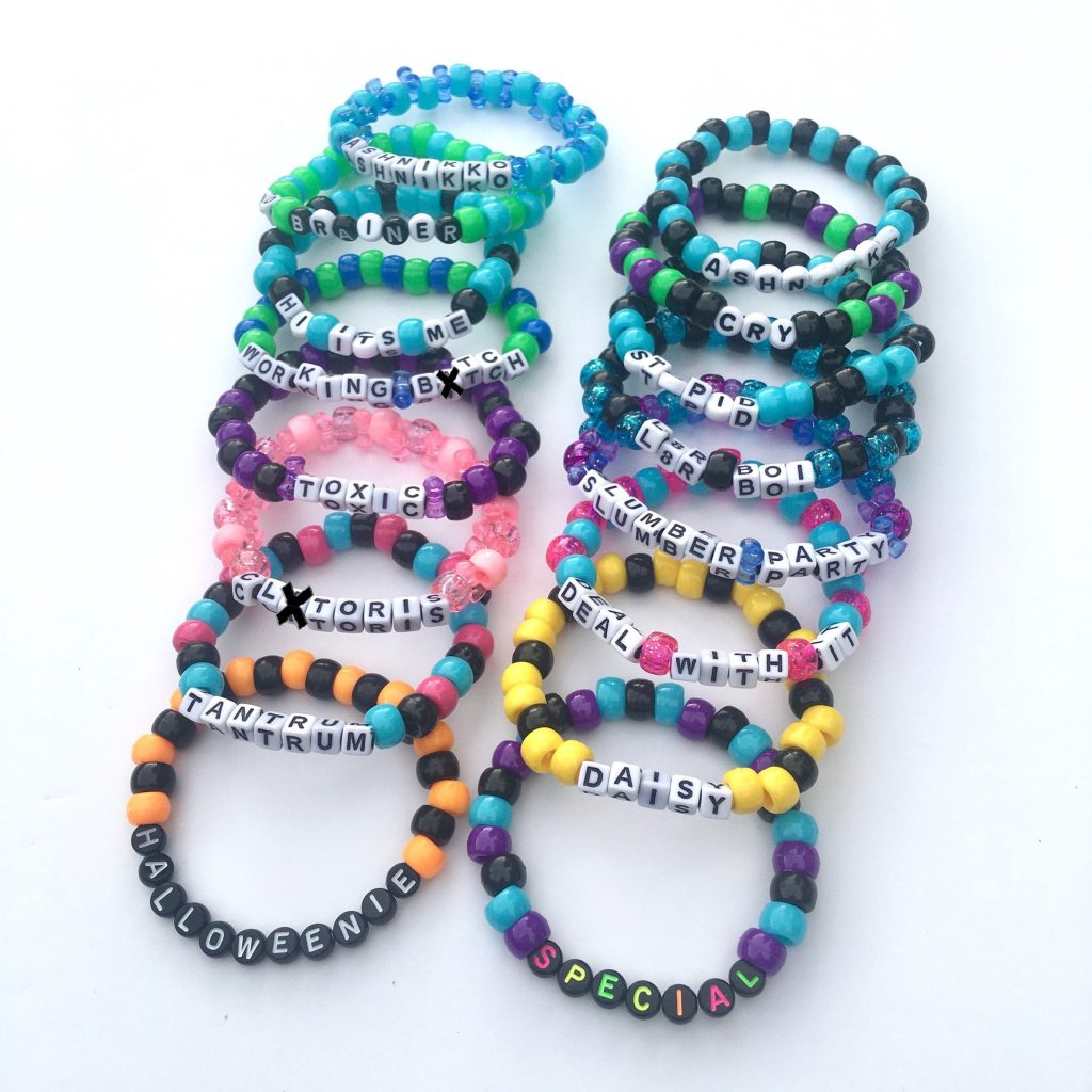 how to make a bead bracelet