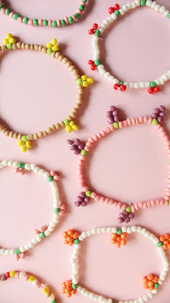 How to make a beaded bracelet