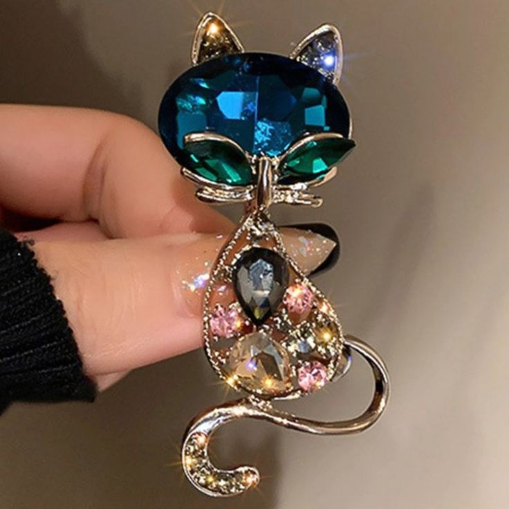 fancy cat brooch