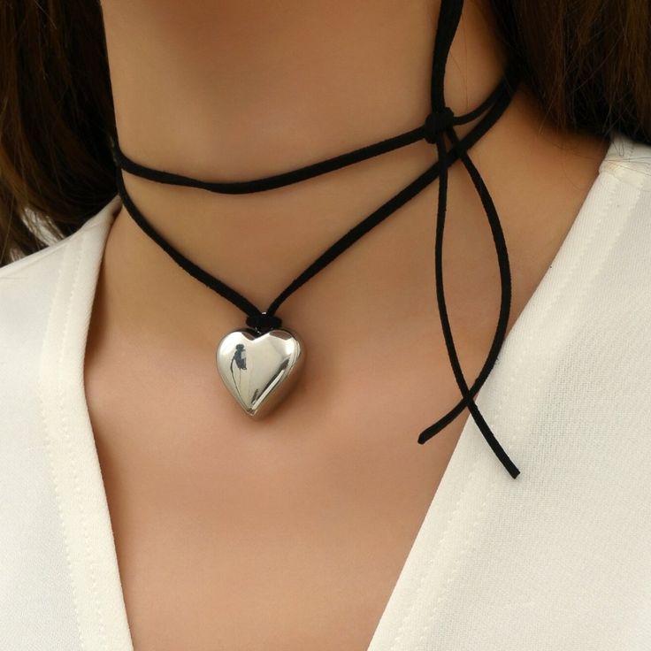 heart choker