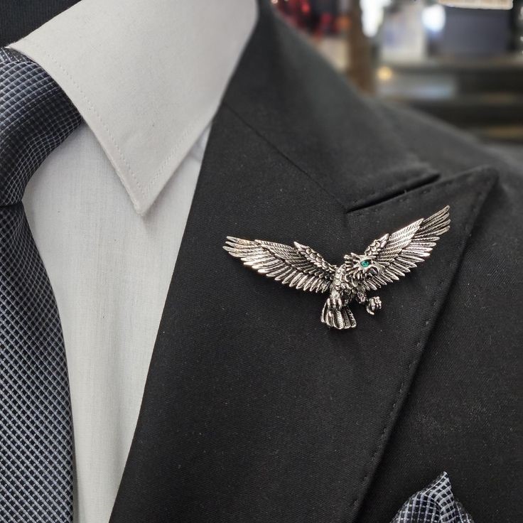 how to wear a lapel pin