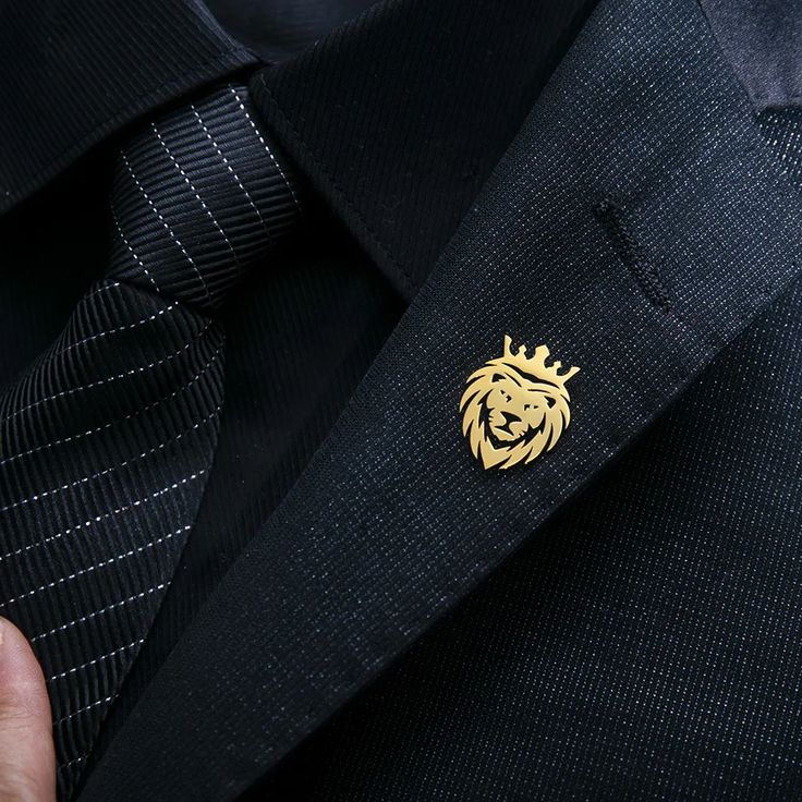 lion lapel pin